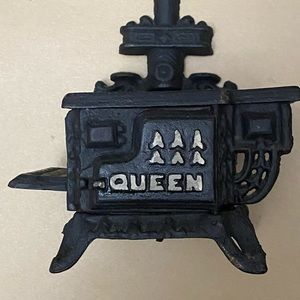 Queen cast iron stove